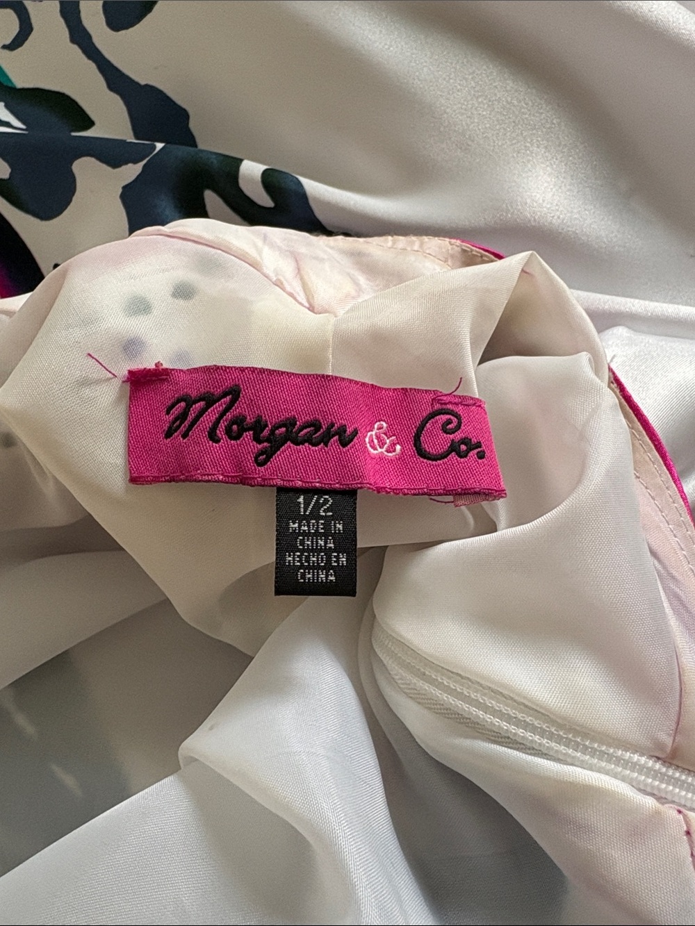 Morgan & Co. White Maxi Dress with Fuchsia, Teal & Navy Print - Size 1-2 - Picture 2 of 8